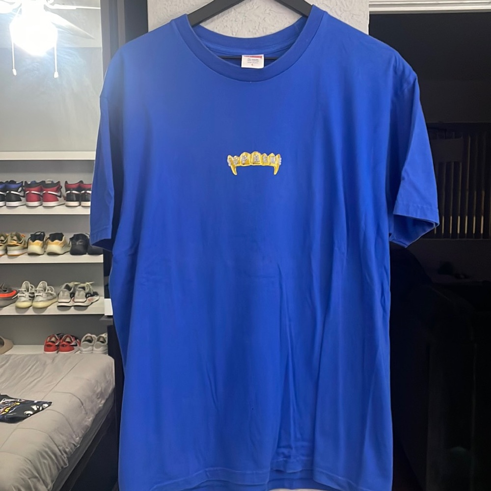 Supreme T-shirt